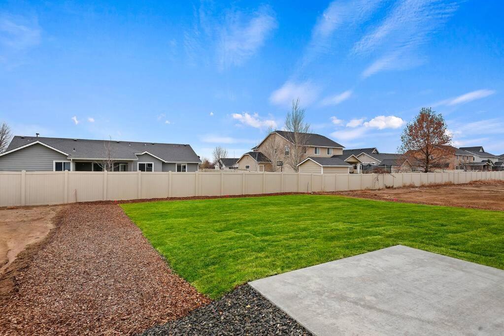 Beautiful Brand New Kuna Home! Exterior photo